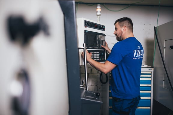 CNC-gesteuerte Herstellung von Rädern und Rollen